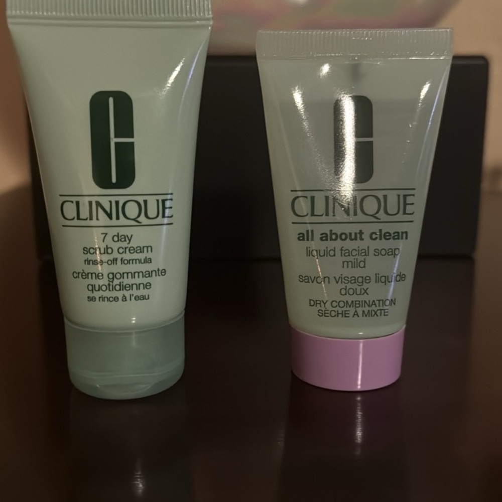 Clinique cleanser bundle